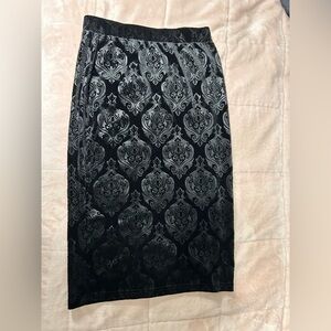 Emery Rose: Velvet Pencil Skirt